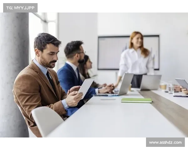 如何从容应对会议中遭遇的质疑与尴尬时刻提升自信与沟通技巧